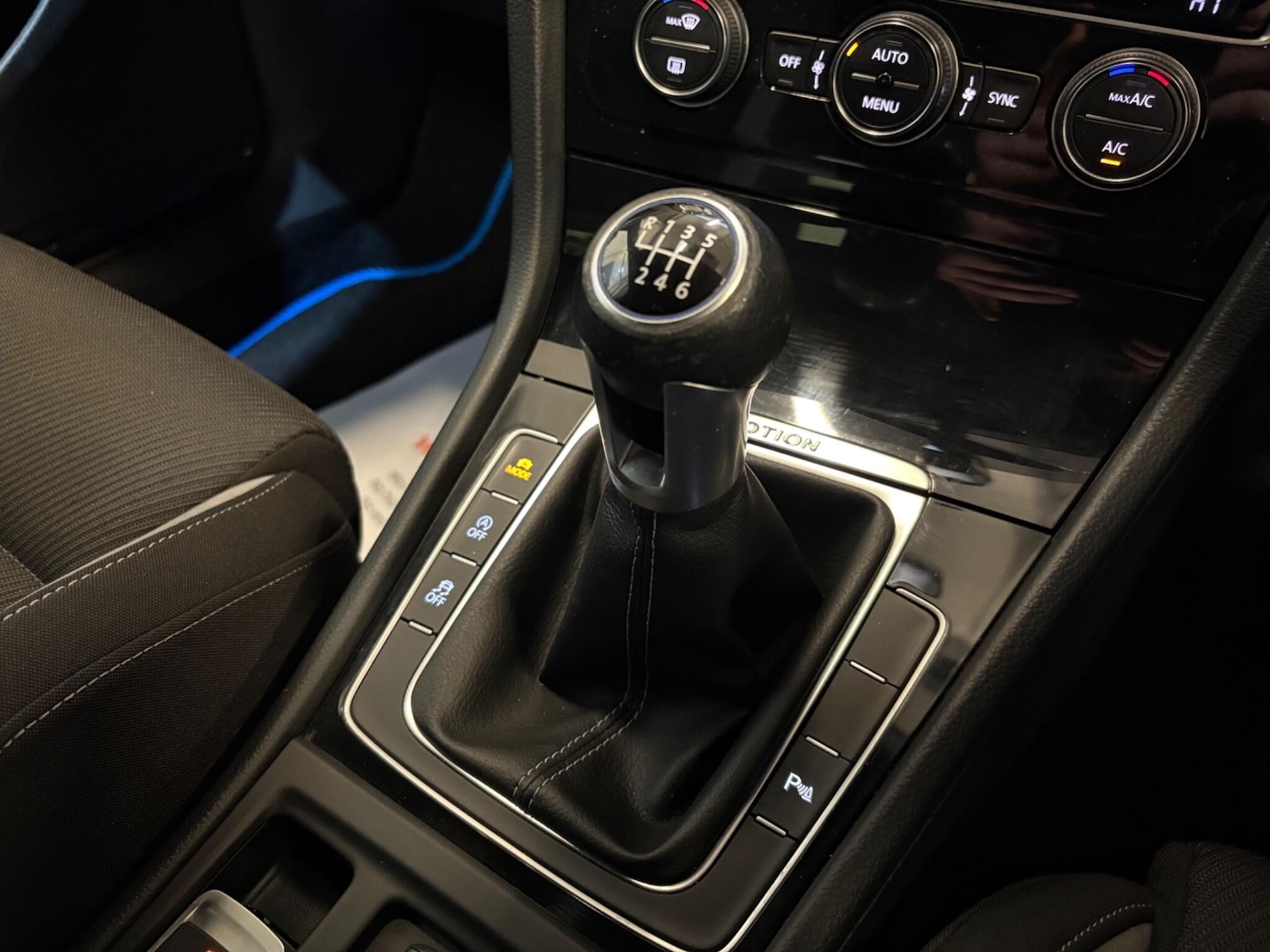 Used Volkswagen Golf 2016 for sale - 76976542: Photo 23