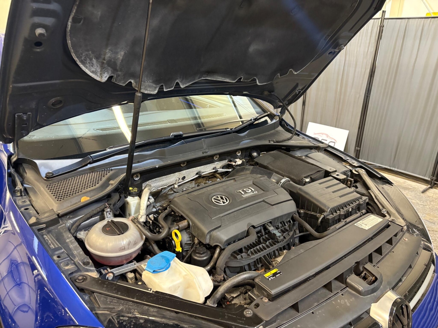 Used Volkswagen Golf 2016 for sale - 76976542: Photo 47