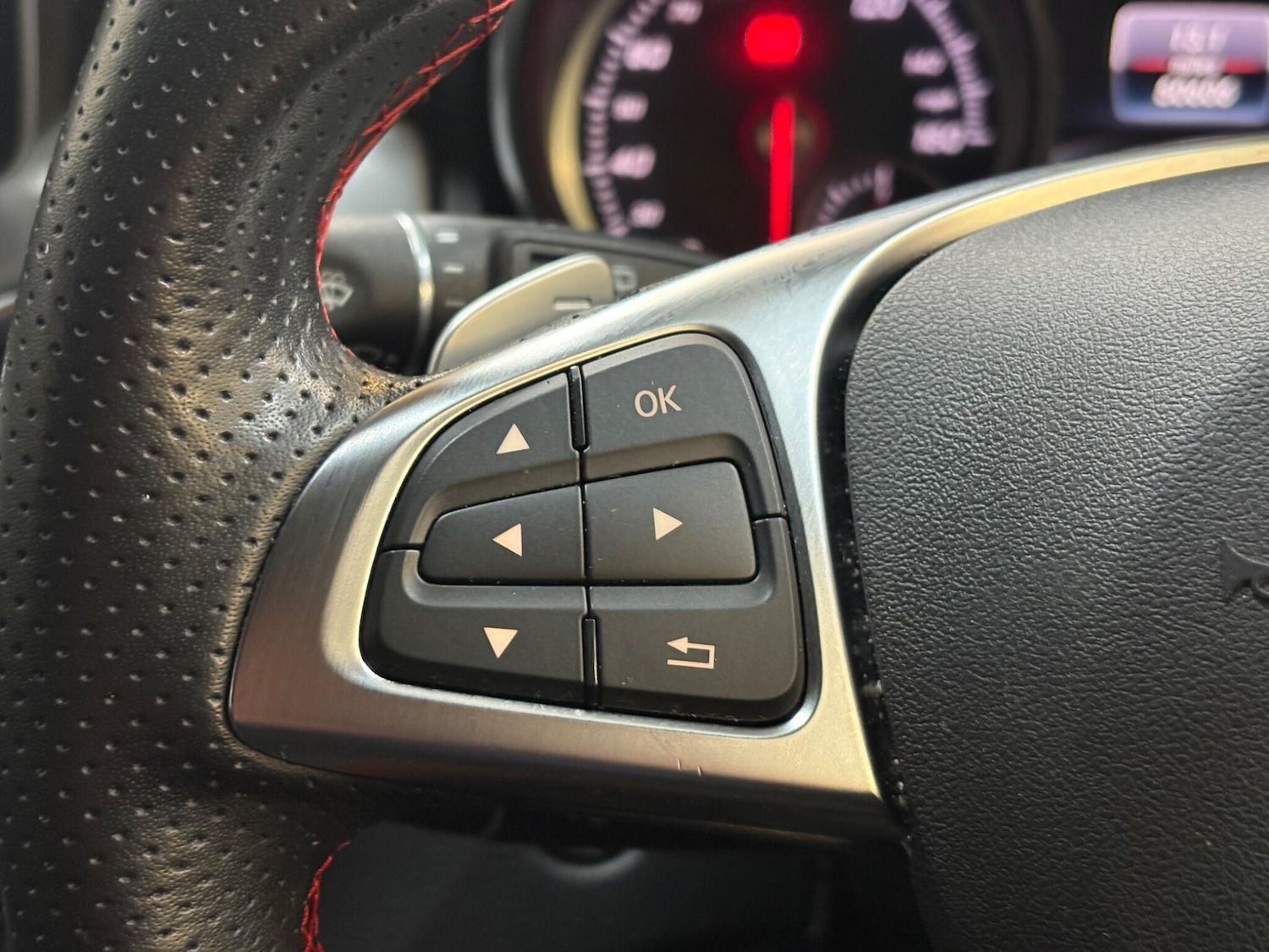 Used Mercedes-Benz GLA 2019 for sale - 77882056: Photo 16