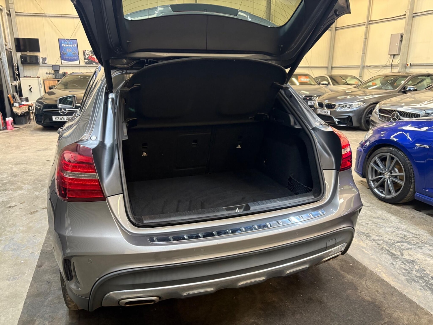 Used Mercedes-Benz GLA 2019 for sale - 77882056: Photo 56