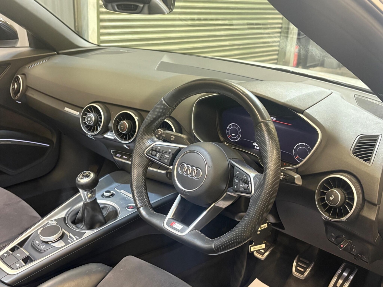 Used Audi TT 2017 for sale - 76246844: Photo 8