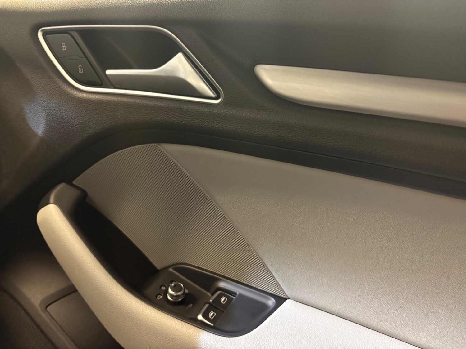 Used Audi S3 2015 for sale - 76337250: Photo 23