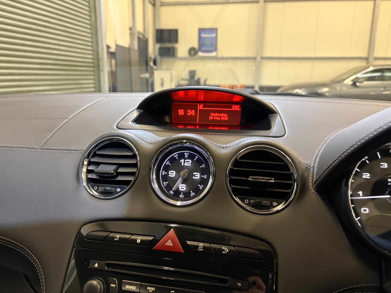 Used Peugeot RCZ 2014 for sale - 76942394: Photo 18