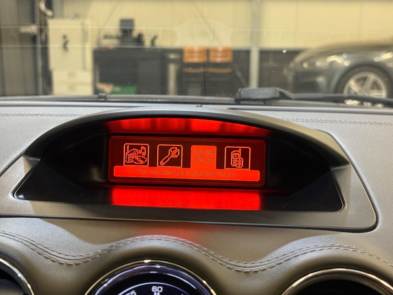 Used Peugeot RCZ 2014 for sale - 76942394: Photo 25