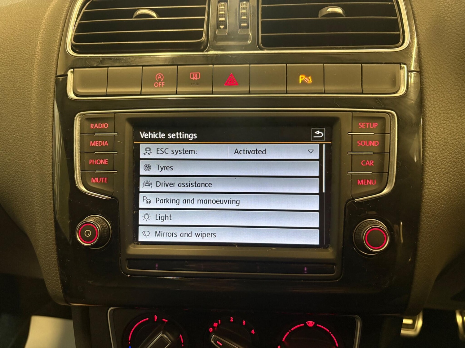 Used Volkswagen Polo 2016 for sale - 76597058: Photo 30