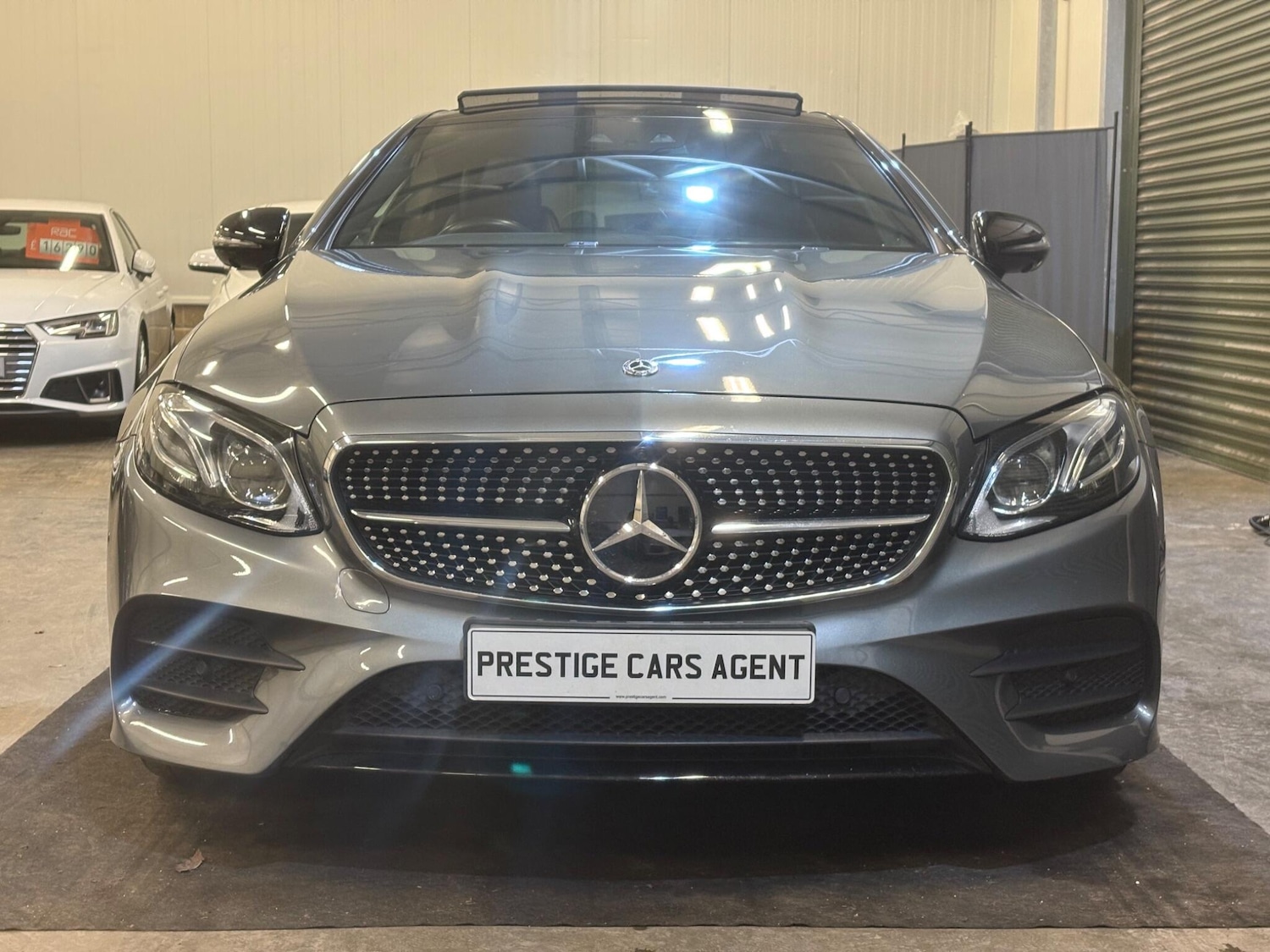 Used Mercedes-Benz E Class 2017 for sale - 76936690: Photo 2