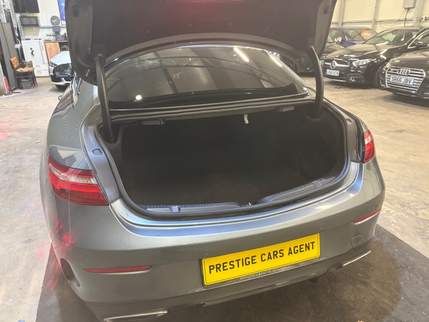 Used Mercedes-Benz E Class 2017 for sale - 76936690: Photo 72