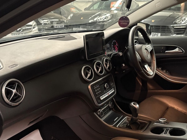 Used Mercedes-Benz A-Class 2016 for sale - 76200511: Photo 11