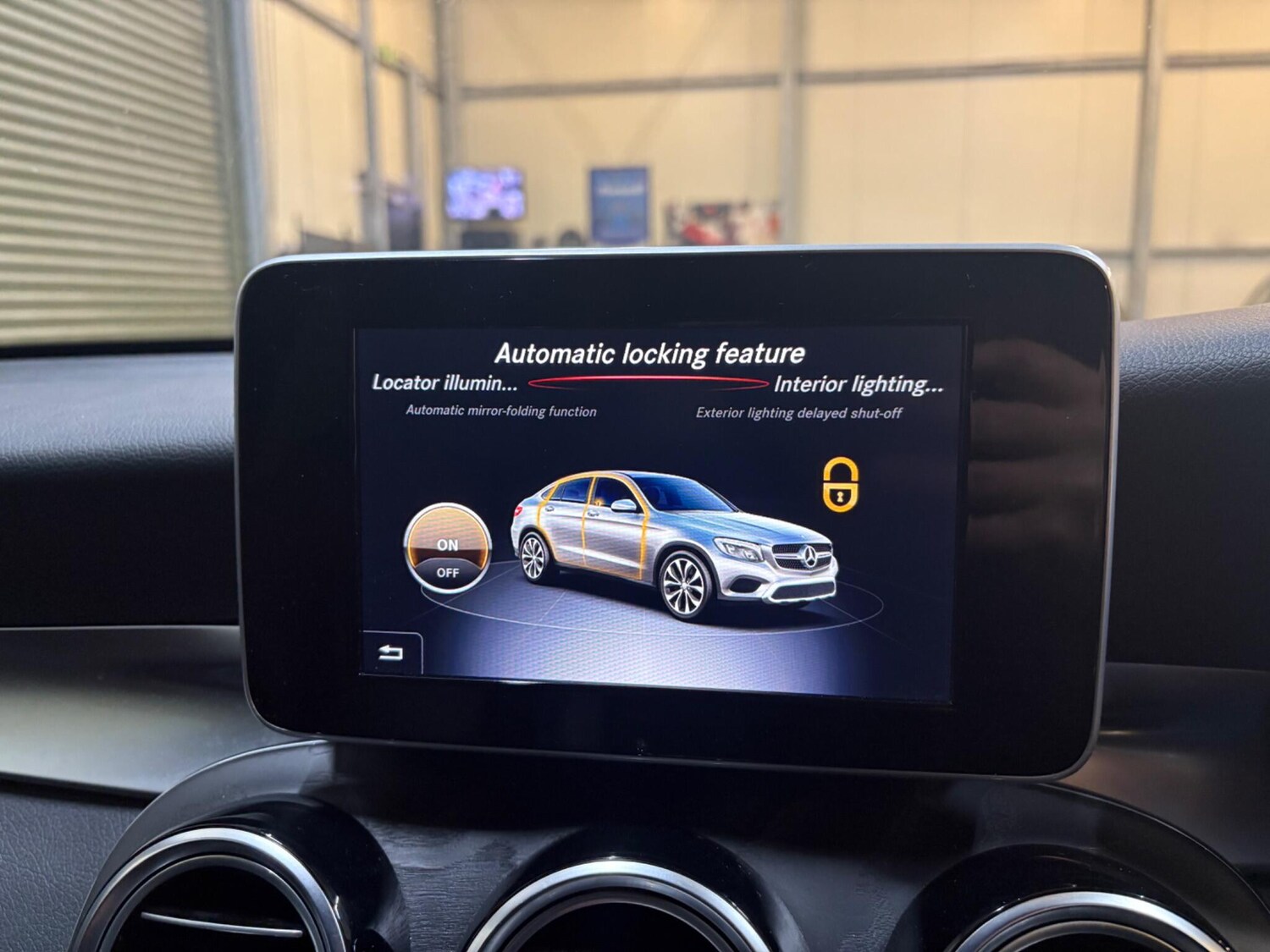 Used Mercedes-Benz GLC 2018 for sale - 77710496: Photo 37