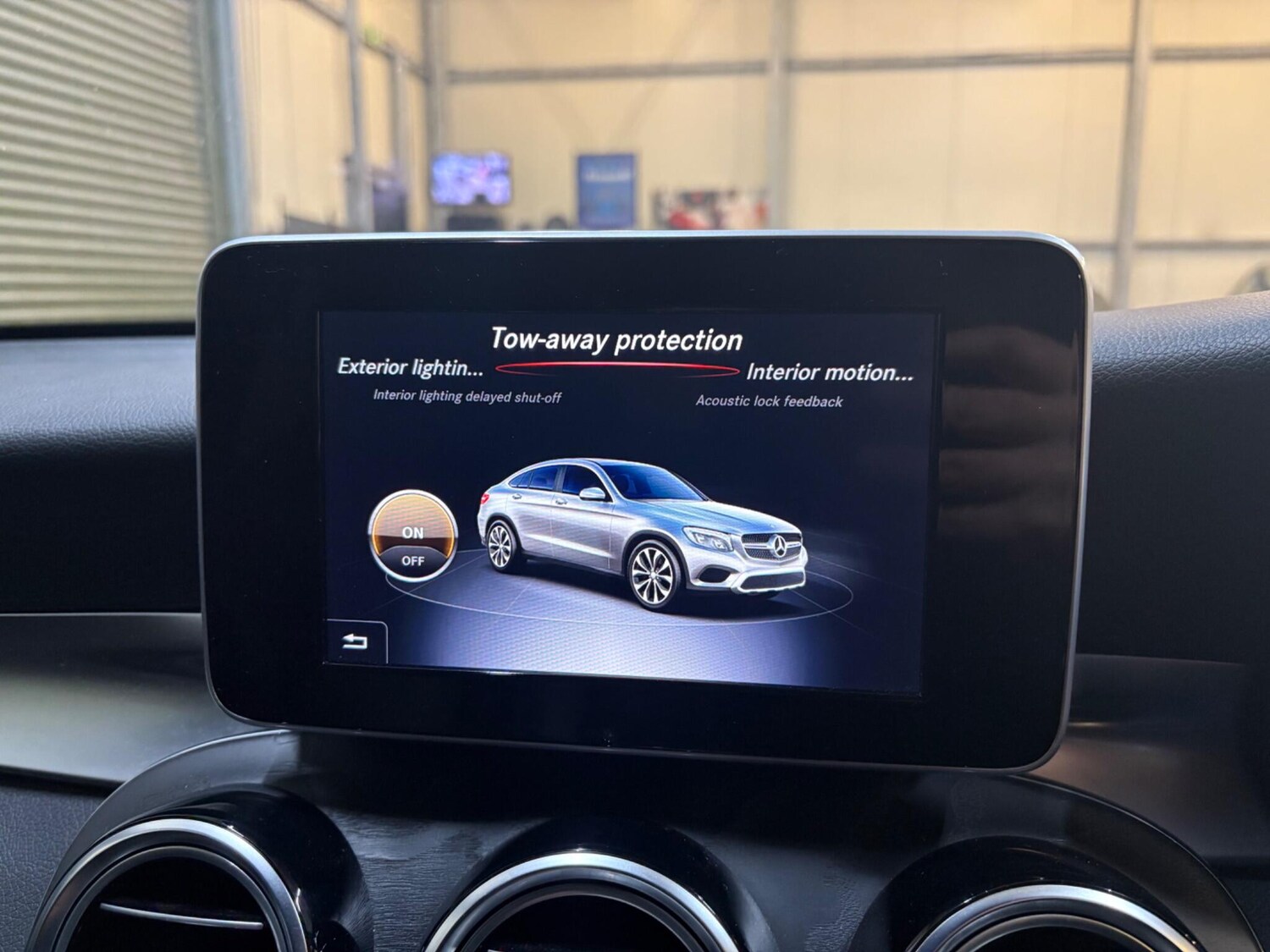 Used Mercedes-Benz GLC 2018 for sale - 77710496: Photo 40