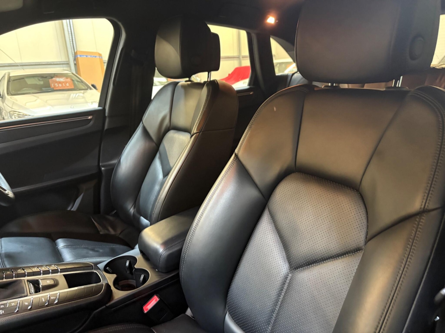 Used Porsche Macan 2018 for sale - 77559645: Photo 12