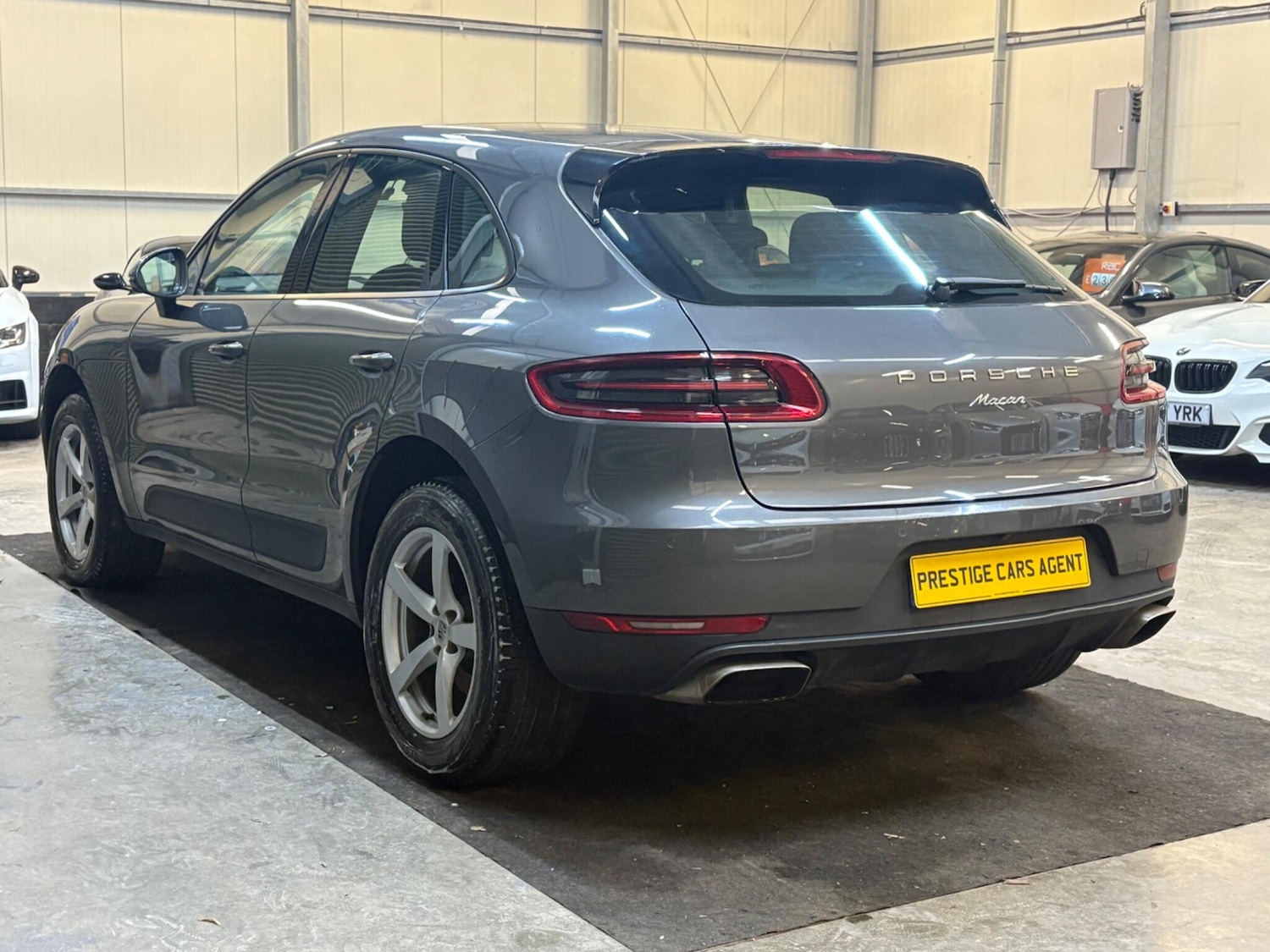 Used Porsche Macan 2018 for sale - 77559645: Photo 4