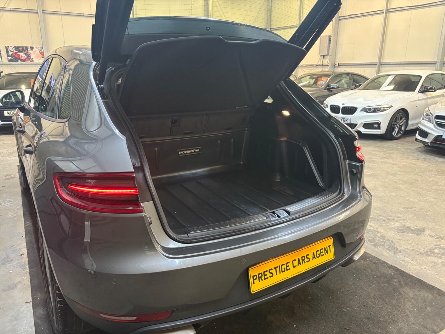 Used Porsche Macan 2018 for sale - 77559645: Photo 44