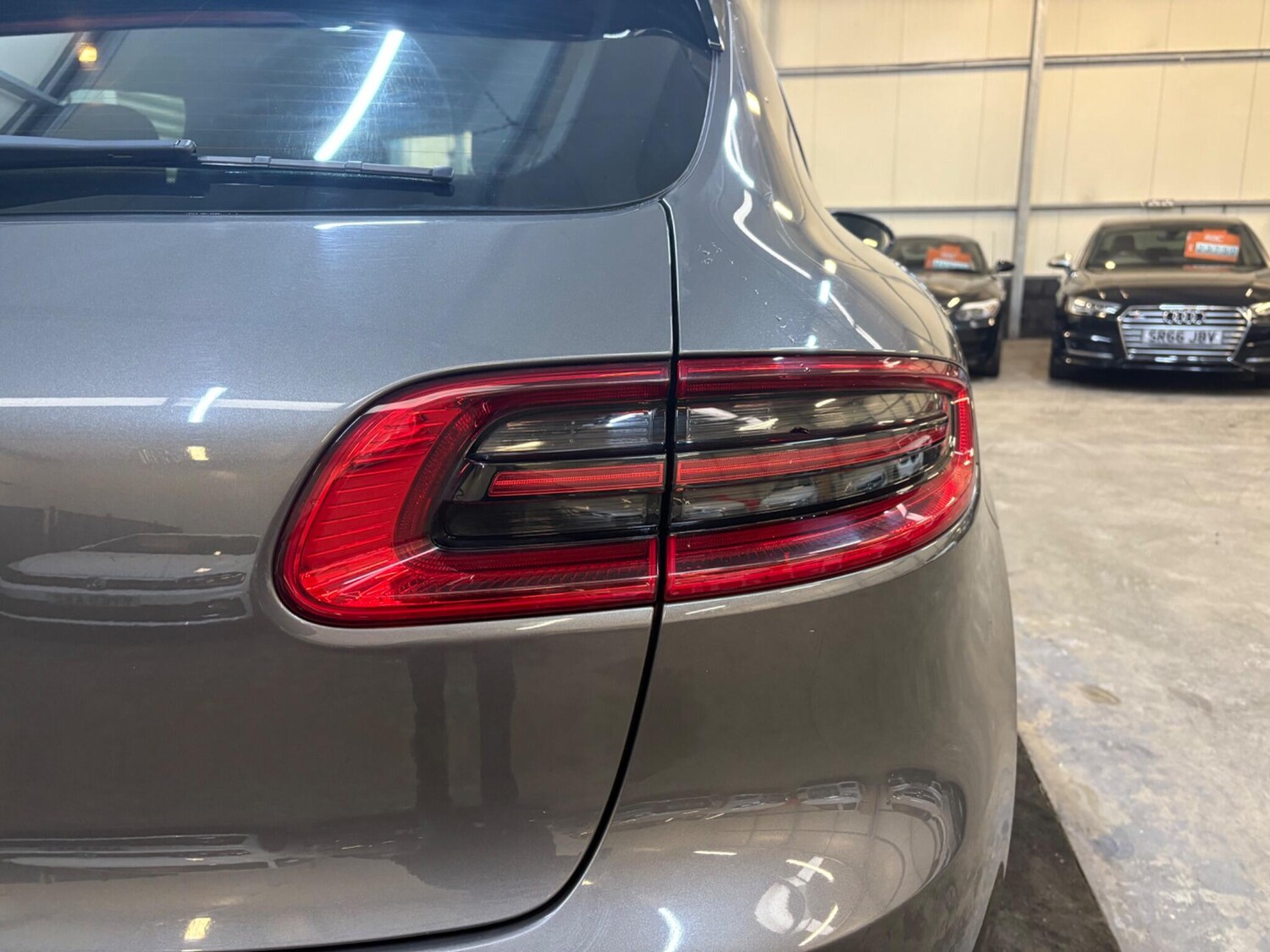 Used Porsche Macan 2018 for sale - 77559645: Photo 48