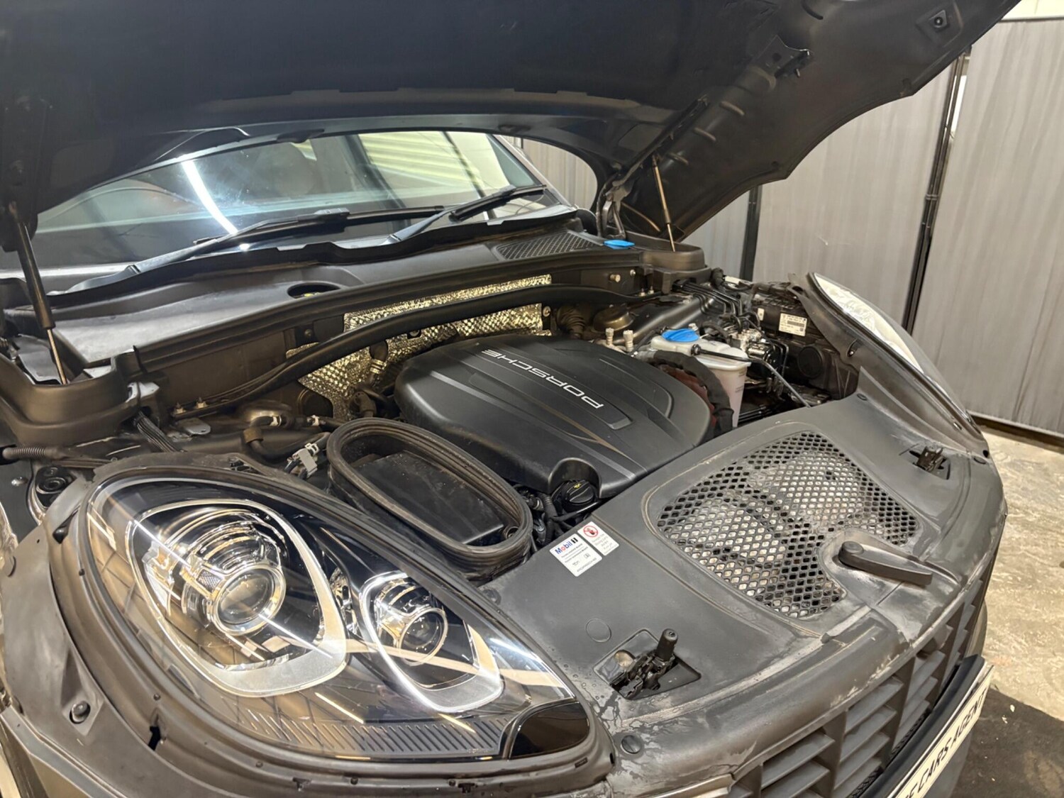 Used Porsche Macan 2018 for sale - 77559645: Photo 58