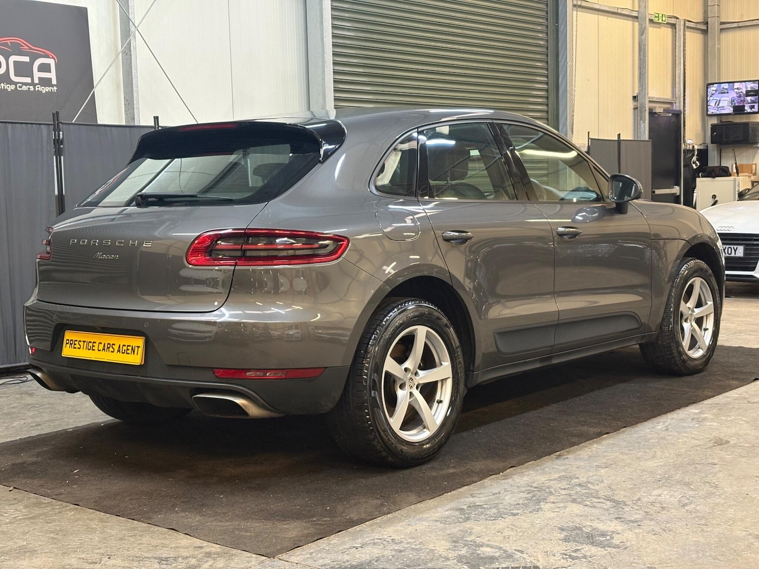 Used Porsche Macan 2018 for sale - 77559645: Photo 6