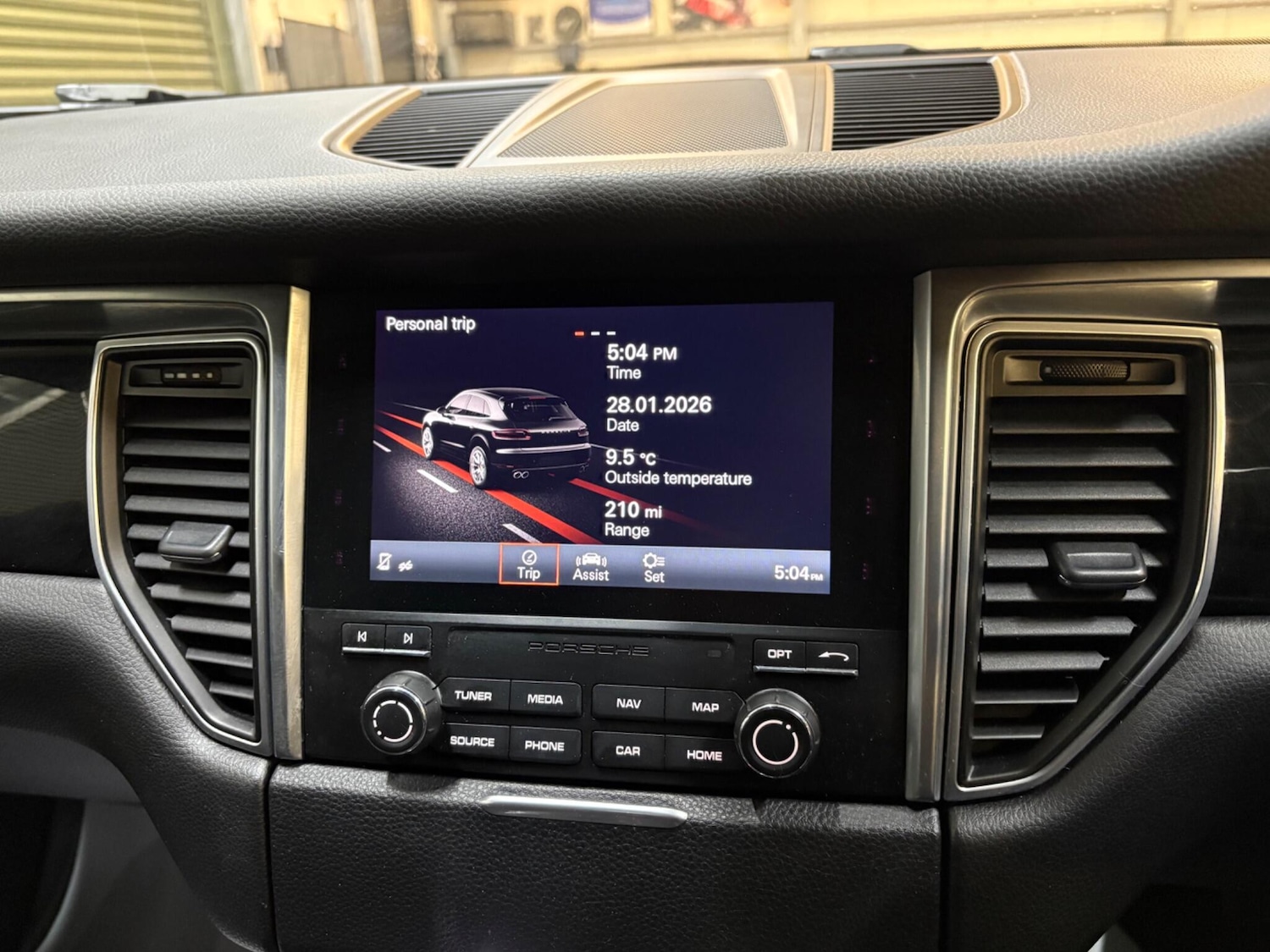 Used Porsche Macan 2018 for sale - 77358764: Photo 30