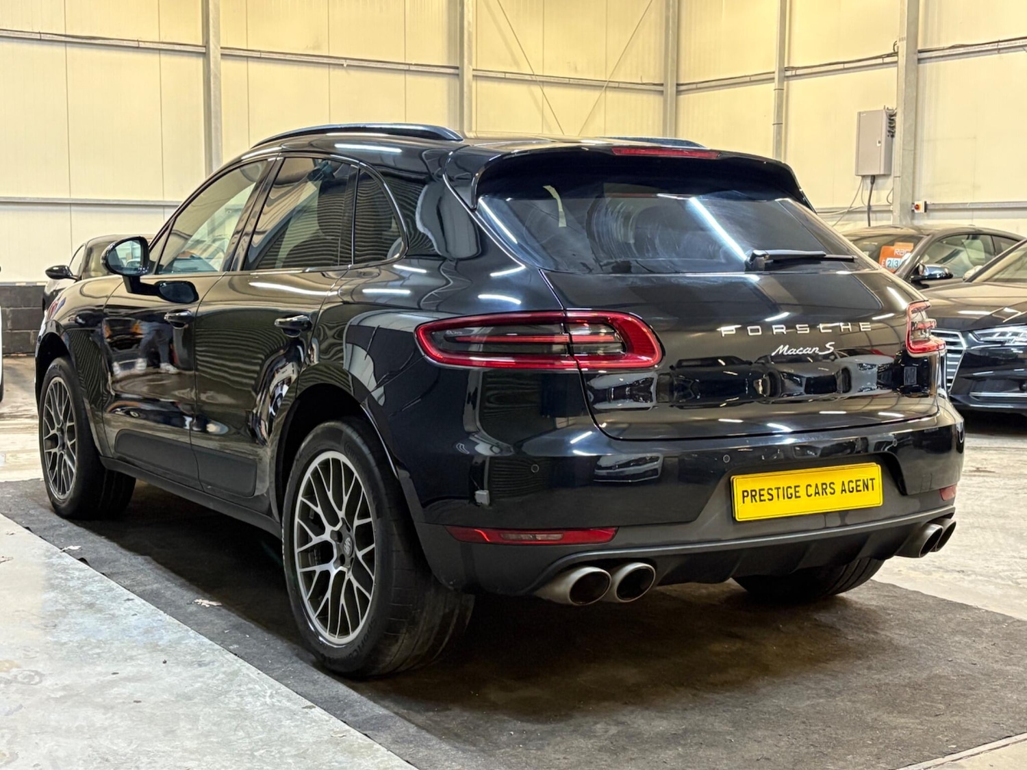 Used Porsche Macan 2018 for sale - 77358764: Photo 4