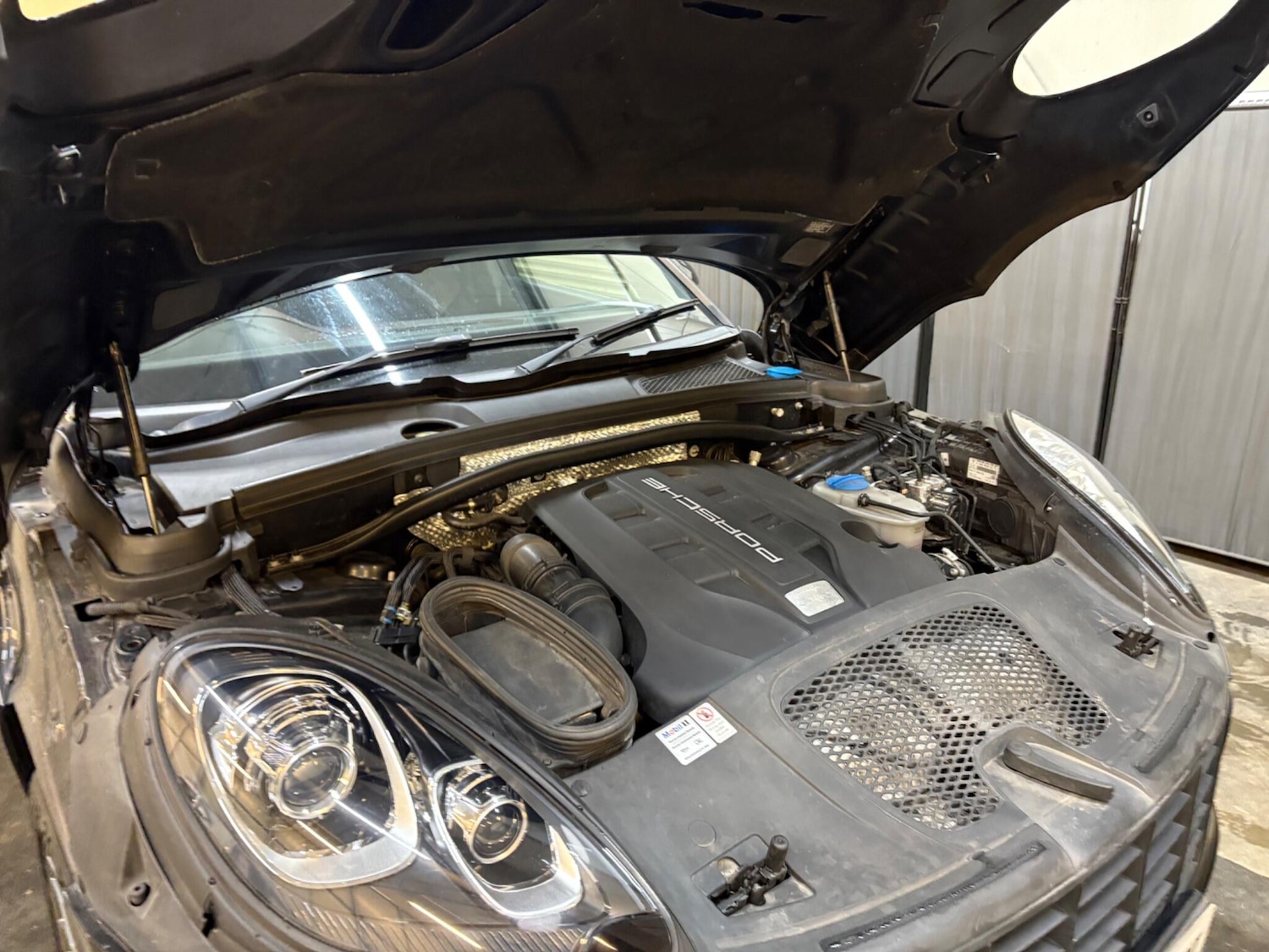 Used Porsche Macan 2018 for sale - 77358764: Photo 52