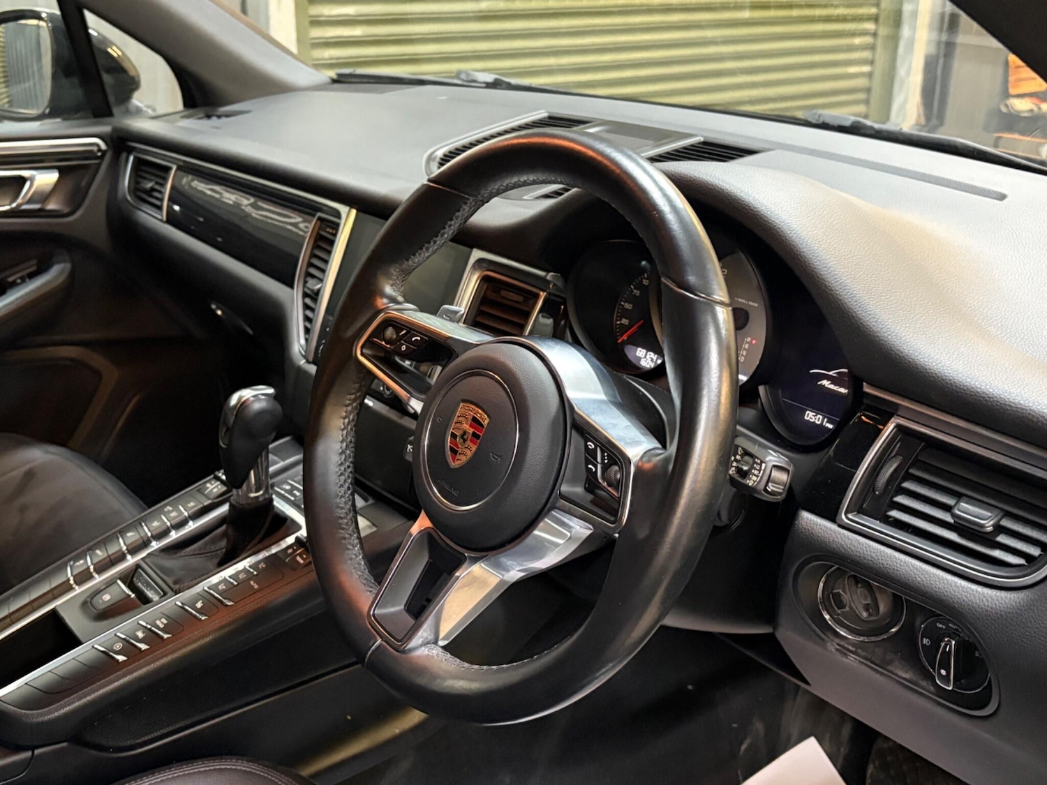 Used Porsche Macan 2018 for sale - 77358764: Photo 8