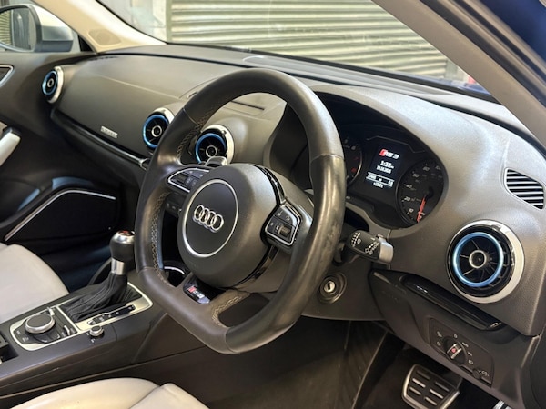 Used Audi RS3 2015 for sale - 76318197: Photo 8