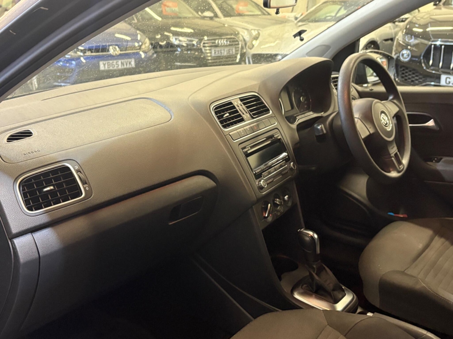 Used Volkswagen Polo 2013 for sale - 76360853: Photo 12