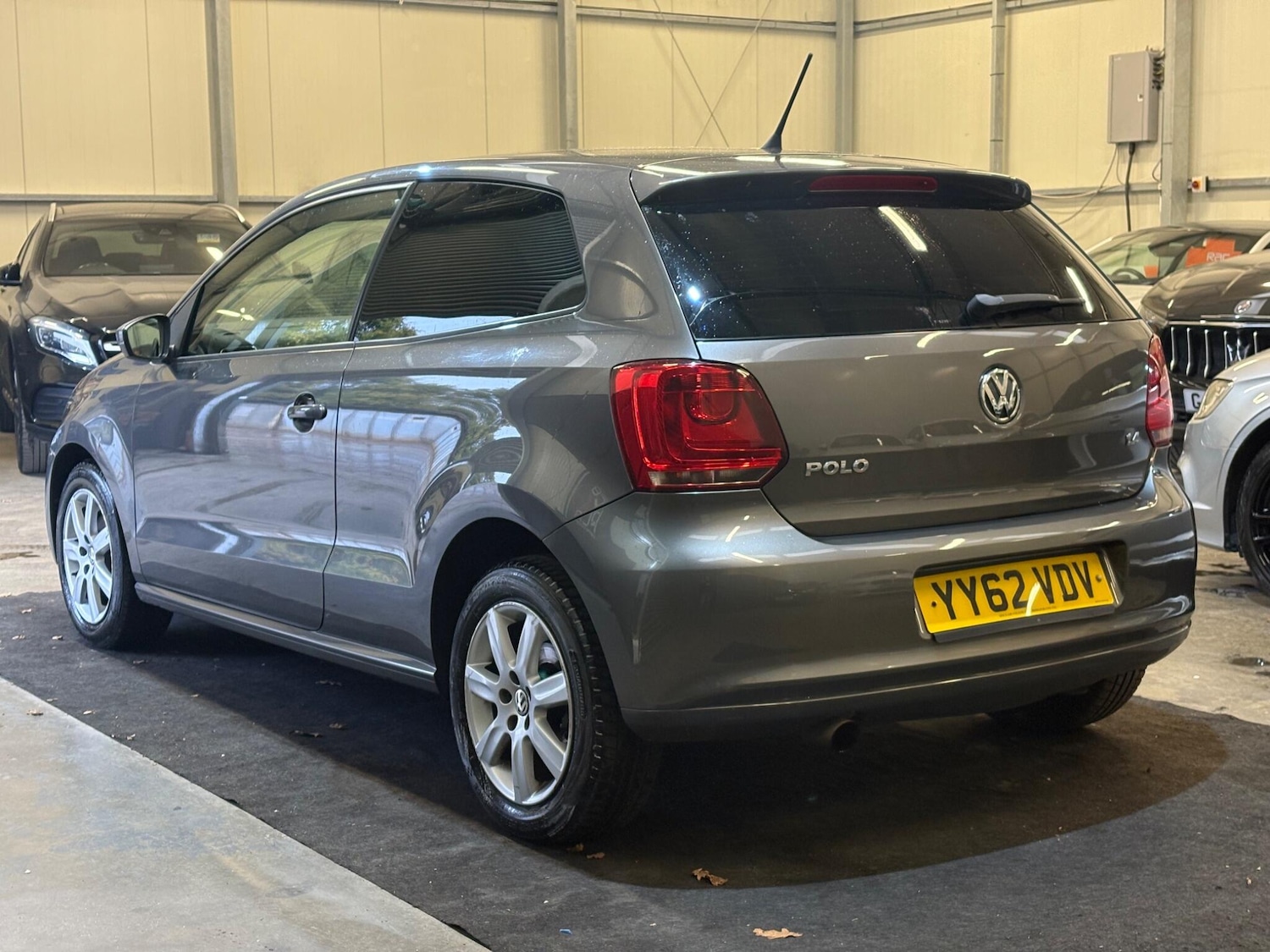 Used Volkswagen Polo 2013 for sale - 76360853: Photo 7
