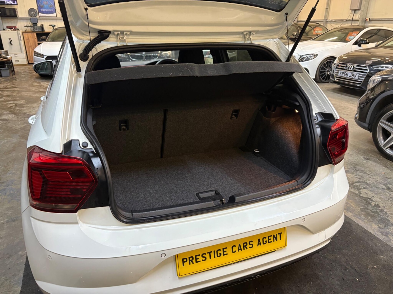 Used Volkswagen Polo for sale - 77215192: Photo 44