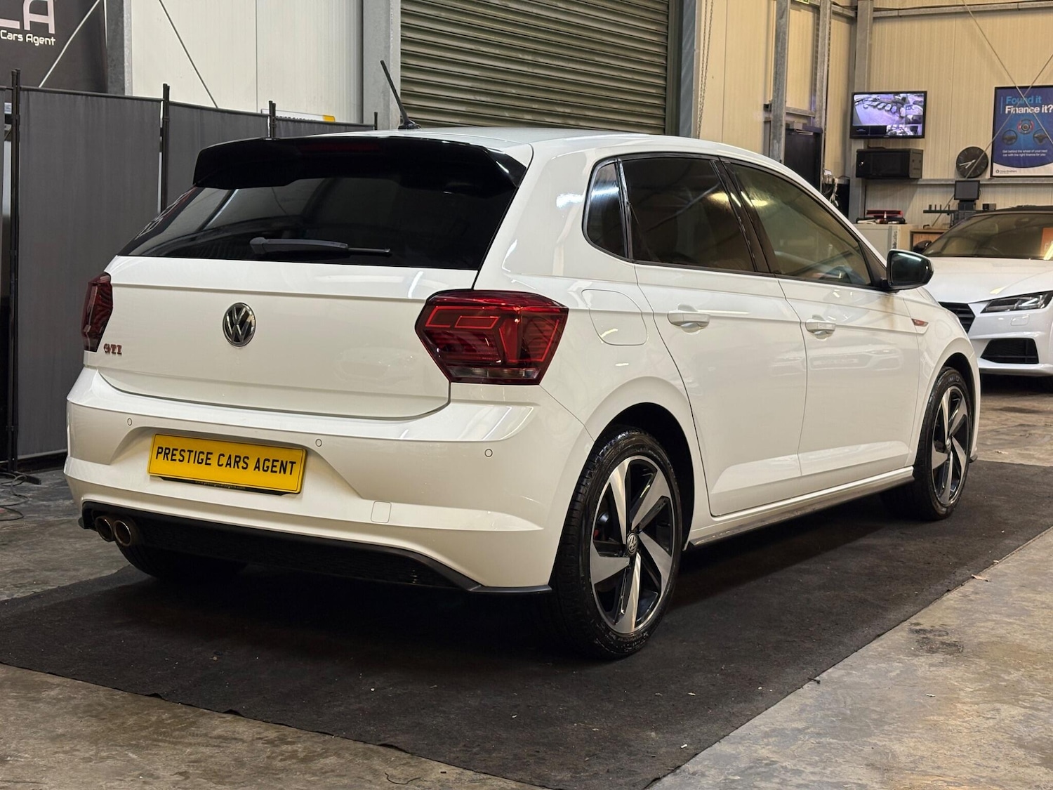 Used Volkswagen Polo for sale - 77215192: Photo 6