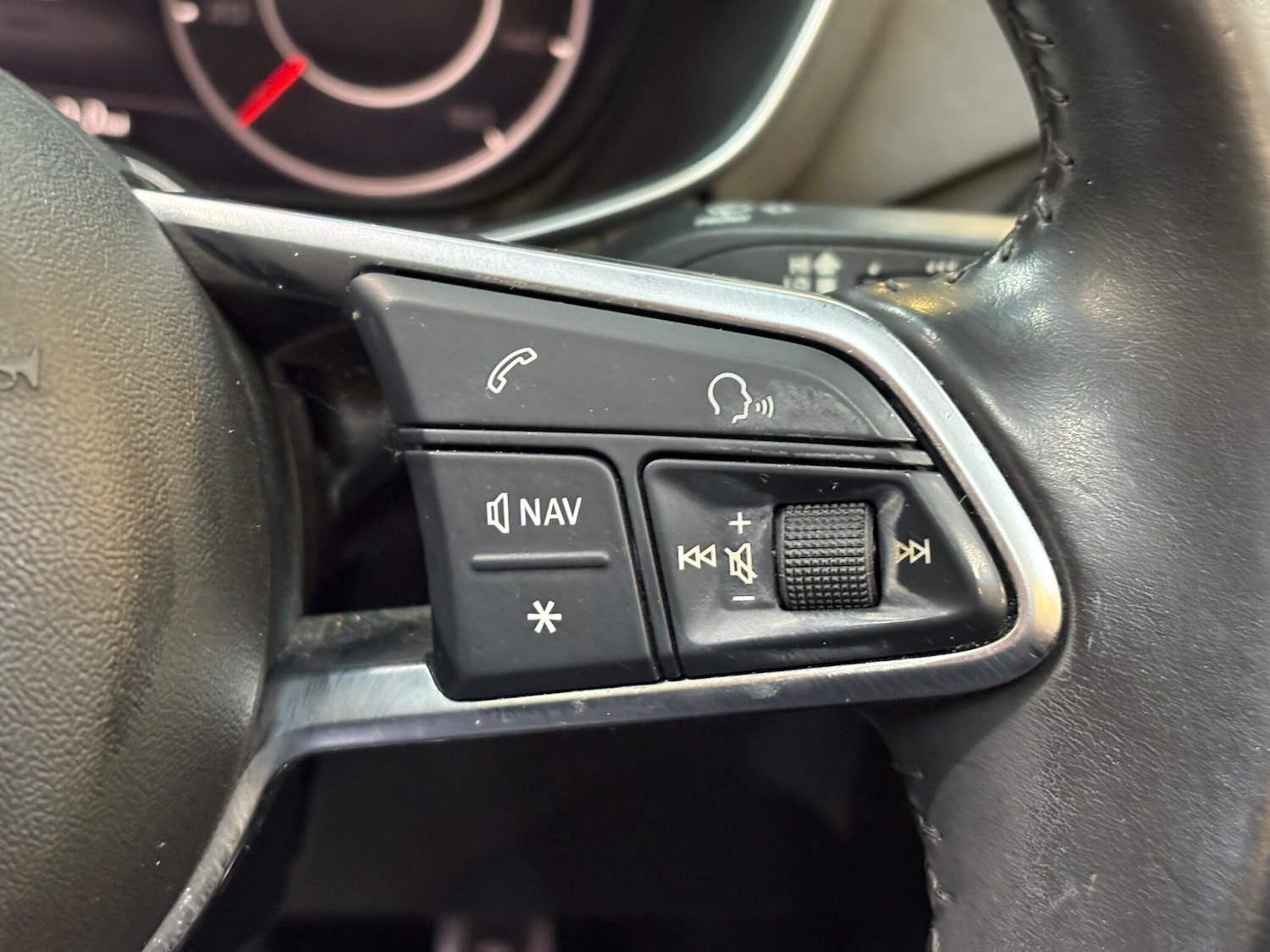 Used Audi TT 2015 for sale - 77425741: Photo 15