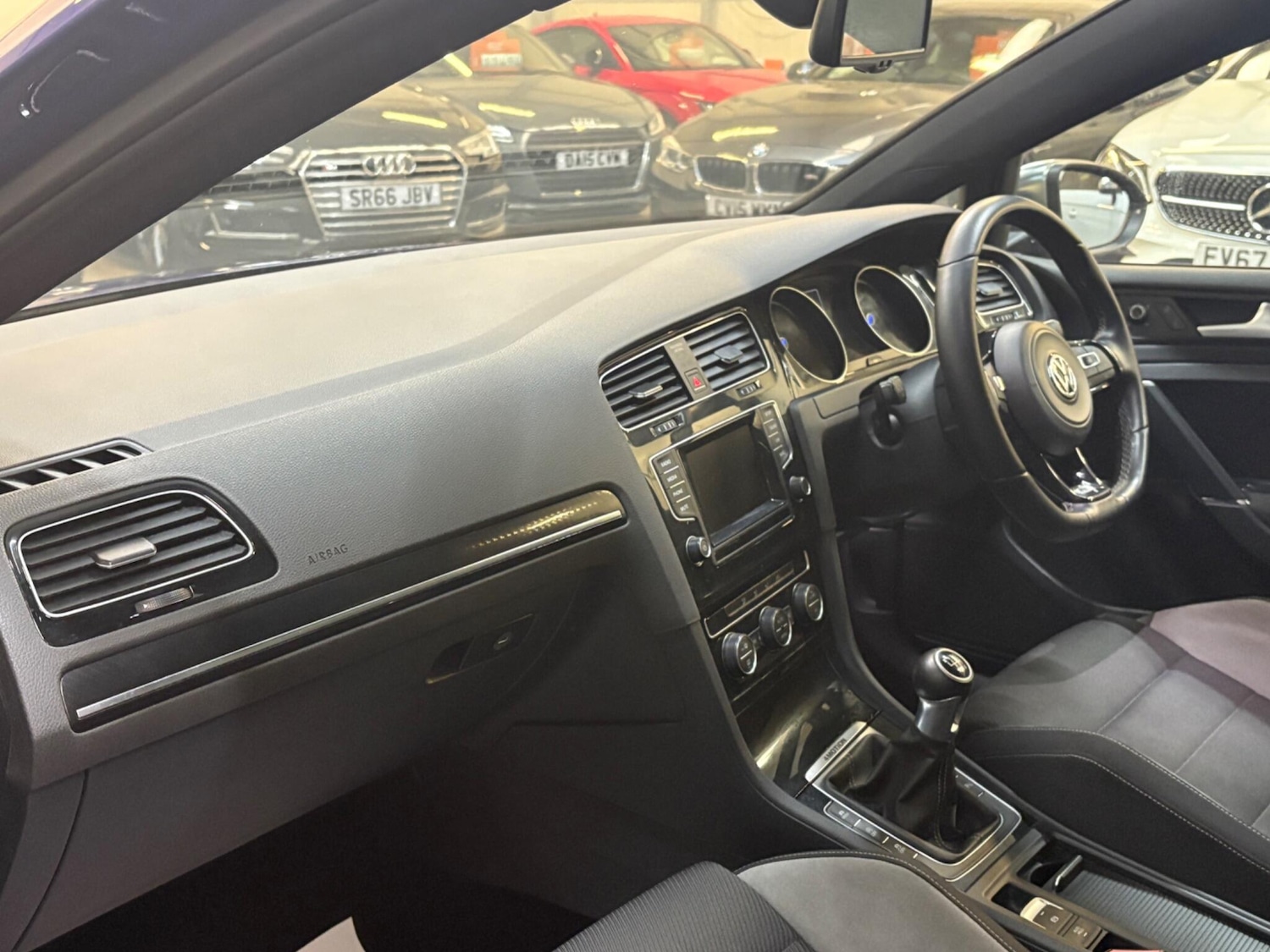 Used Volkswagen Golf 2014 for sale - 77624832: Photo 11