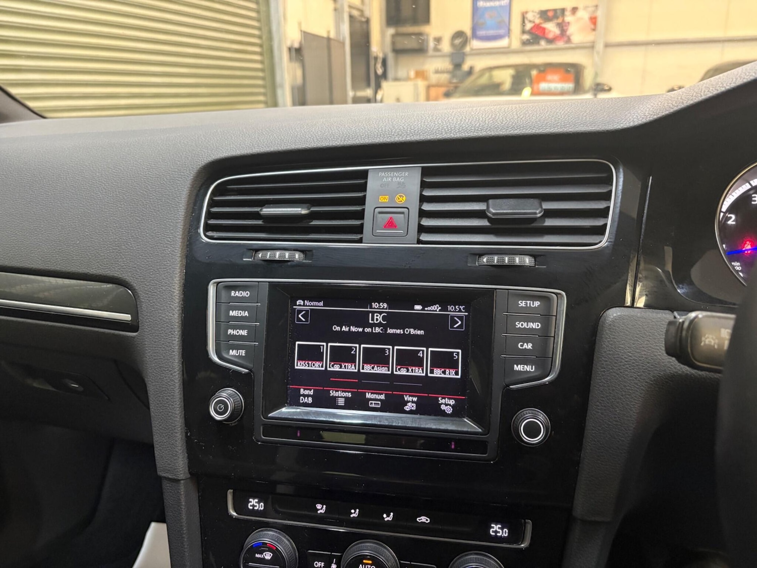 Used Volkswagen Golf 2014 for sale - 77624832: Photo 23