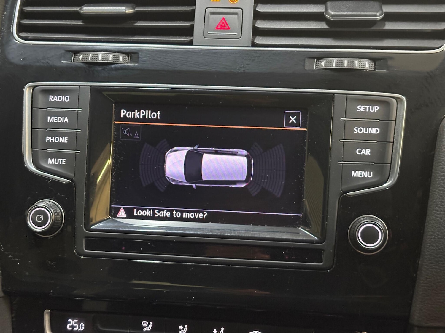 Used Volkswagen Golf 2014 for sale - 77624832: Photo 28