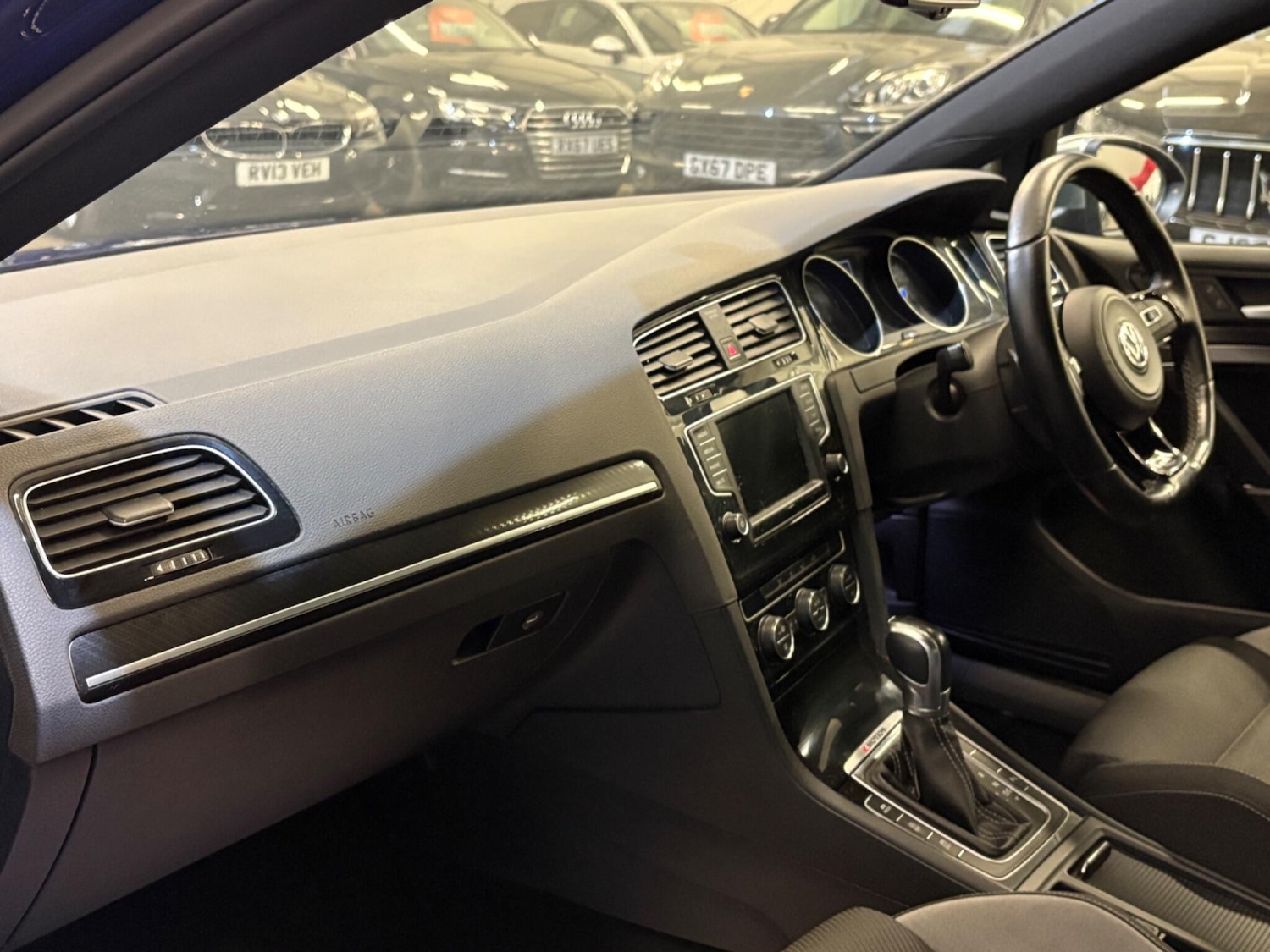 Used Volkswagen Golf 2015 for sale - 76200356: Photo 11