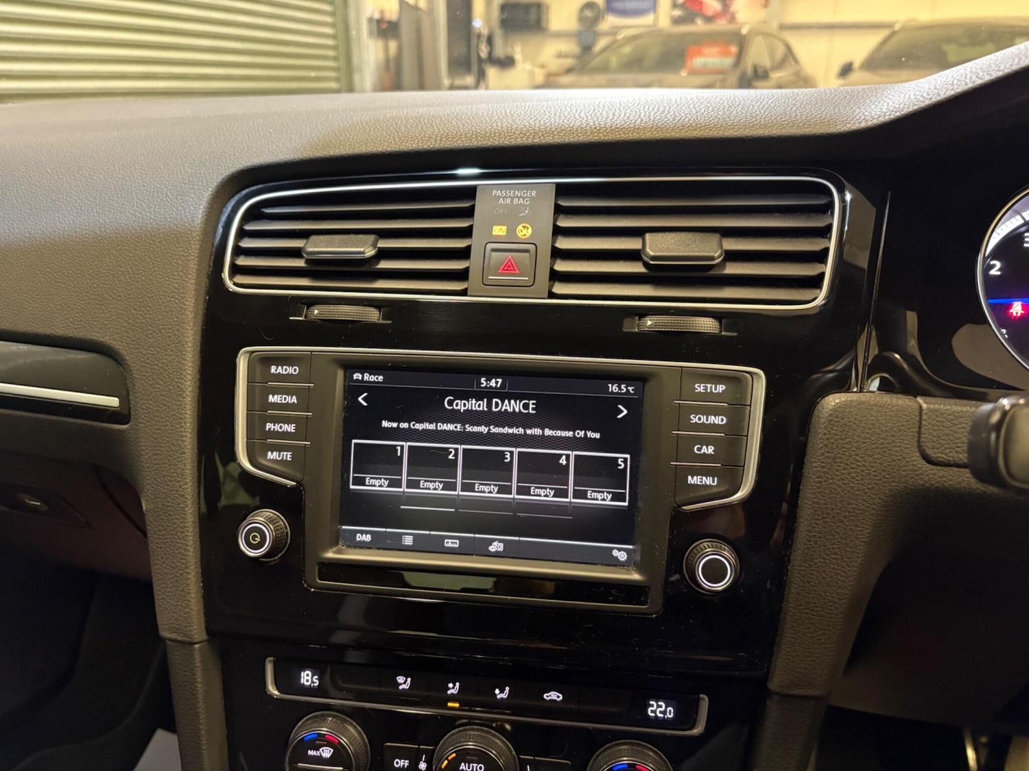 Used Volkswagen Golf 2015 for sale - 76200356: Photo 22