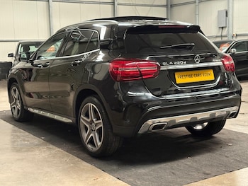 Used Mercedes-Benz GLA 2018 for sale - 75866869: Photo