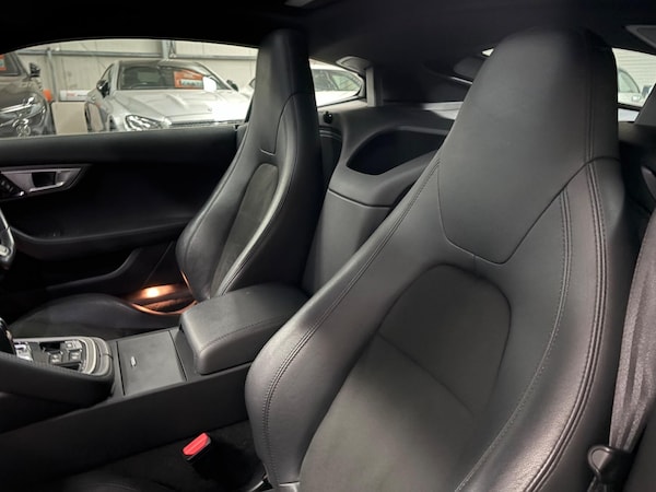 Used Jaguar F-Type 2017 for sale - 76179646: Photo 11