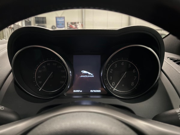 Used Jaguar F-Type 2017 for sale - 76179646: Photo 19