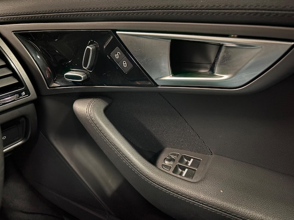 Used Jaguar F-Type 2017 for sale - 76179646: Photo 20