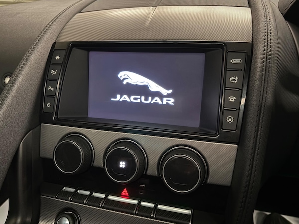 Used Jaguar F-Type 2017 for sale - 76179646: Photo 21