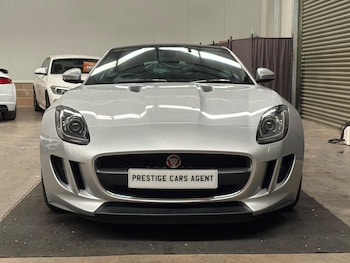 Used Jaguar F-Type 2017 for sale - 76179646: Photo 2