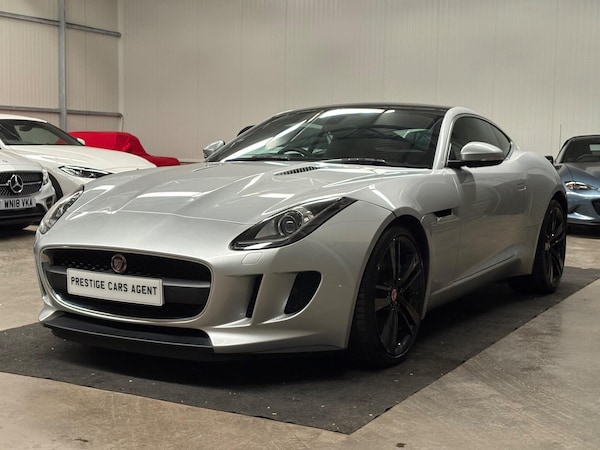 Used Jaguar F-Type 2017 for sale - 76179646: Photo 3