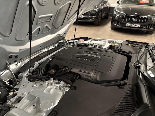 Used Jaguar F-Type 2017 for sale - 76179646: Photo 46