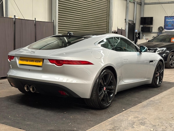 Used Jaguar F-Type 2017 for sale - 76179646: Photo 6