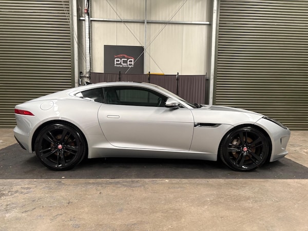 Used Jaguar F-Type 2017 for sale - 76179646: Photo 7