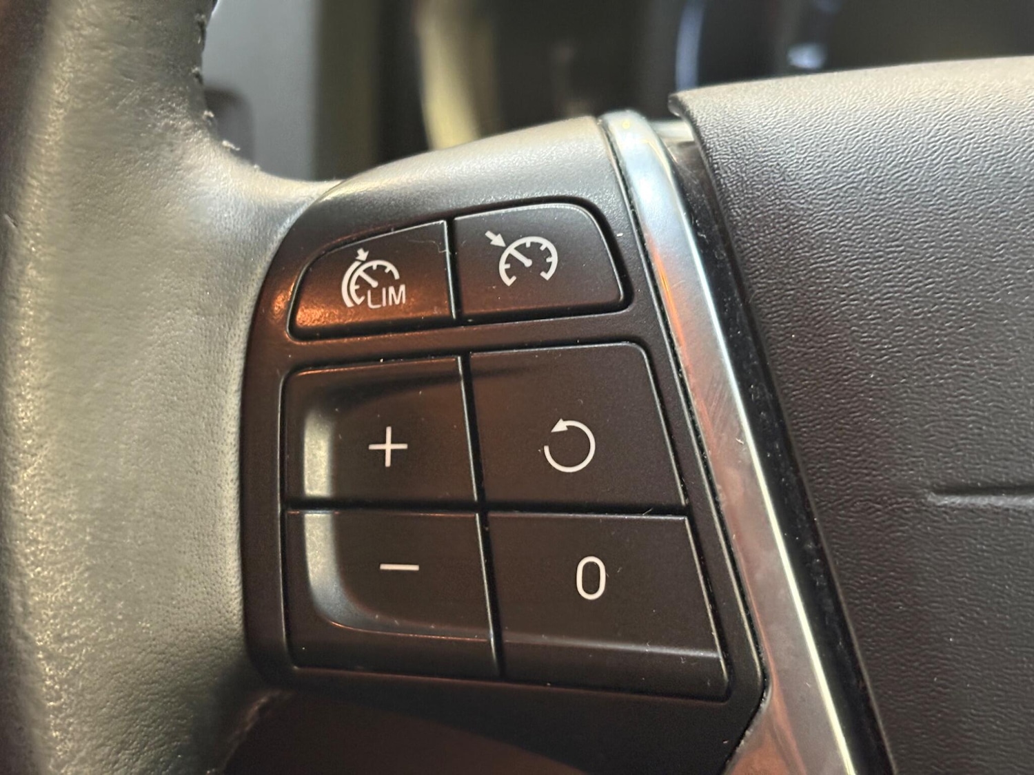 Used Volvo V60 2016 for sale - 78204077: Photo 14