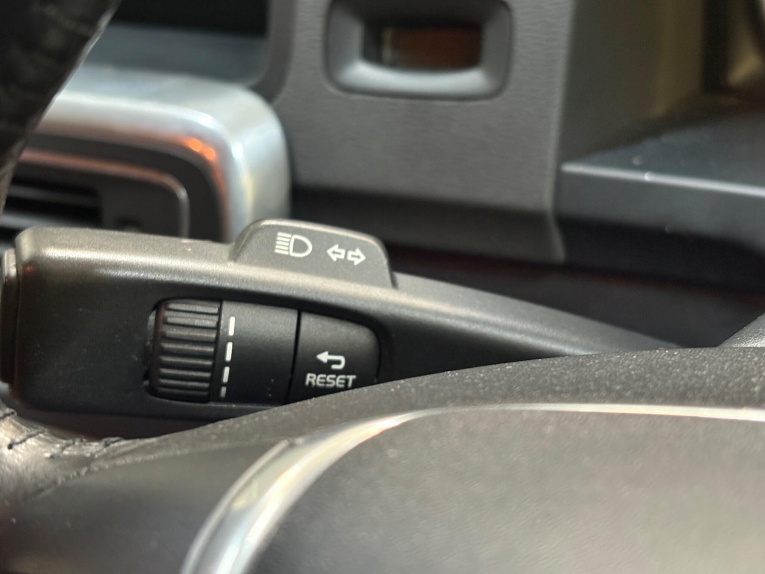 Used Volvo V60 2016 for sale - 78204077: Photo 19