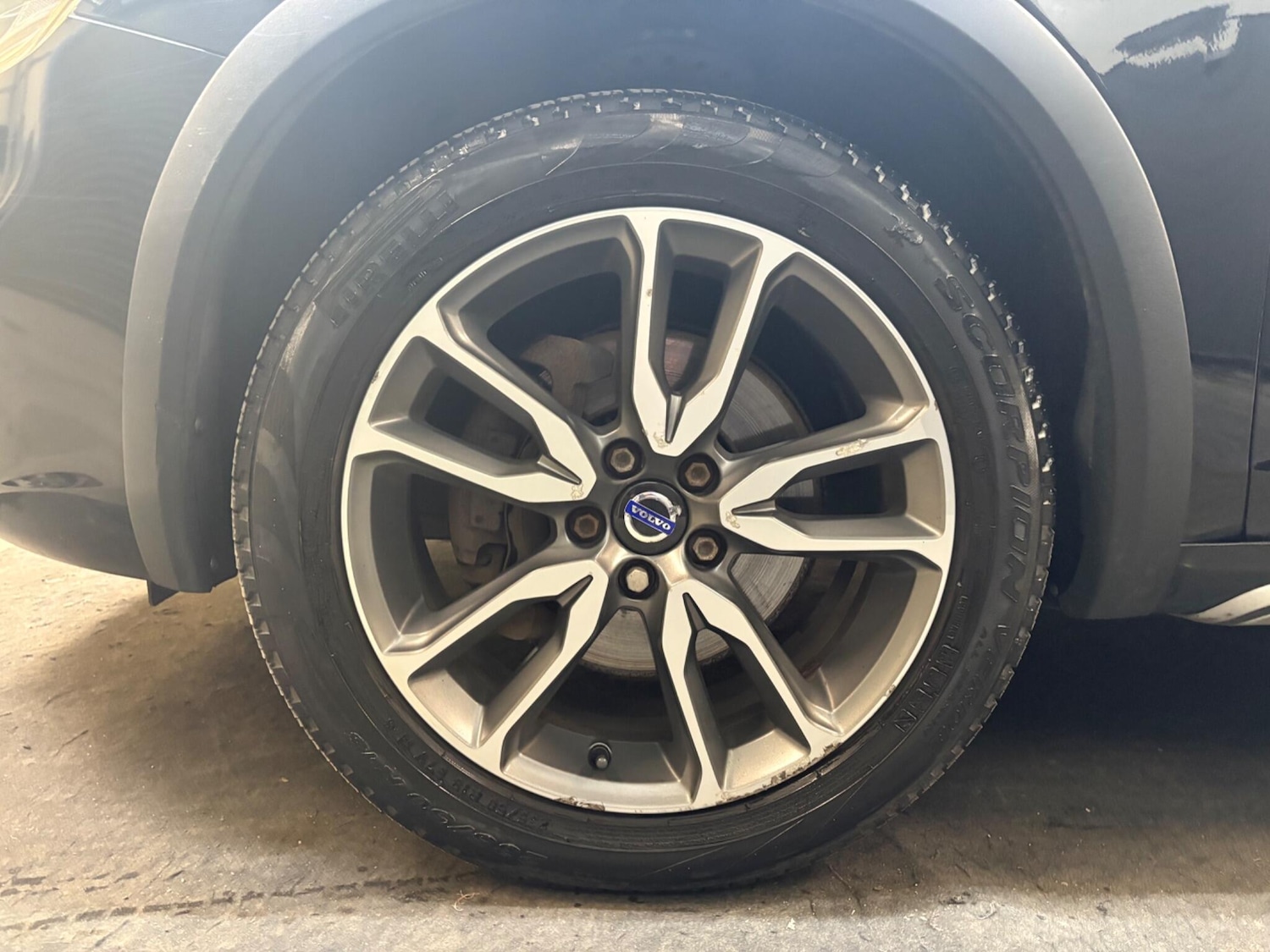 Used Volvo V60 2016 for sale - 78204077: Photo 42