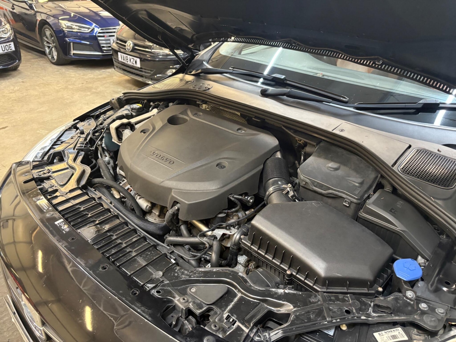 Used Volvo V60 2016 for sale - 78204077: Photo 48