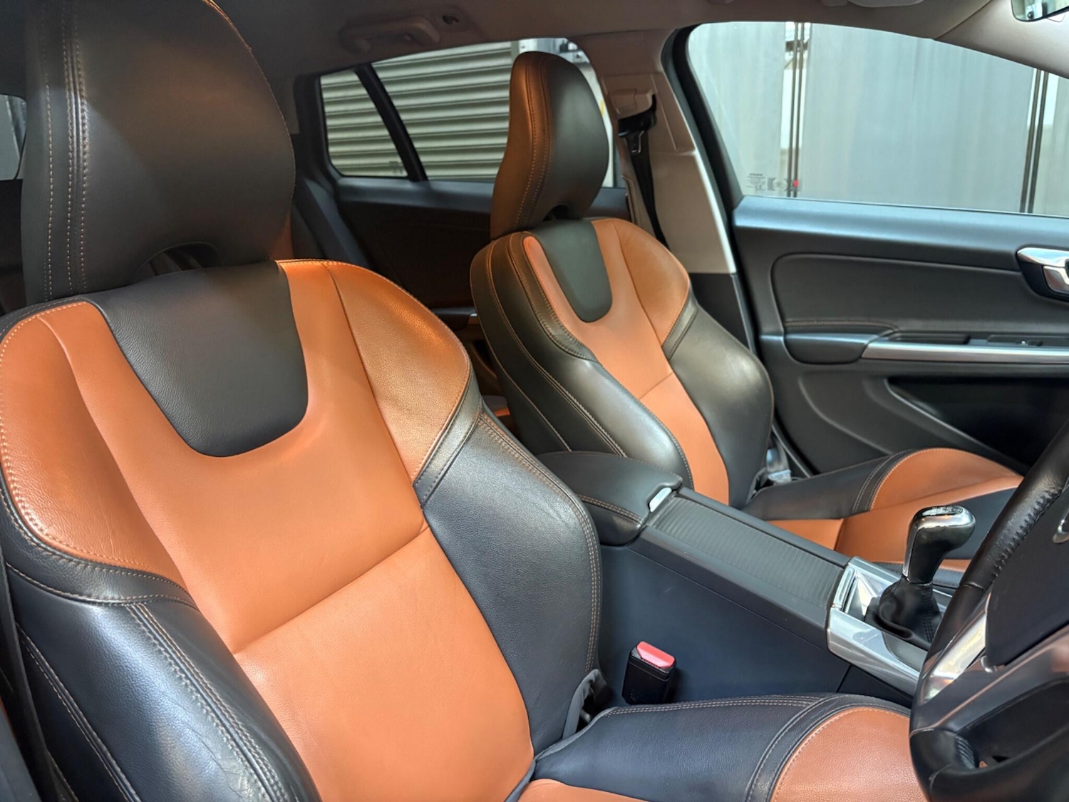 Used Volvo V60 2016 for sale - 78204077: Photo 8